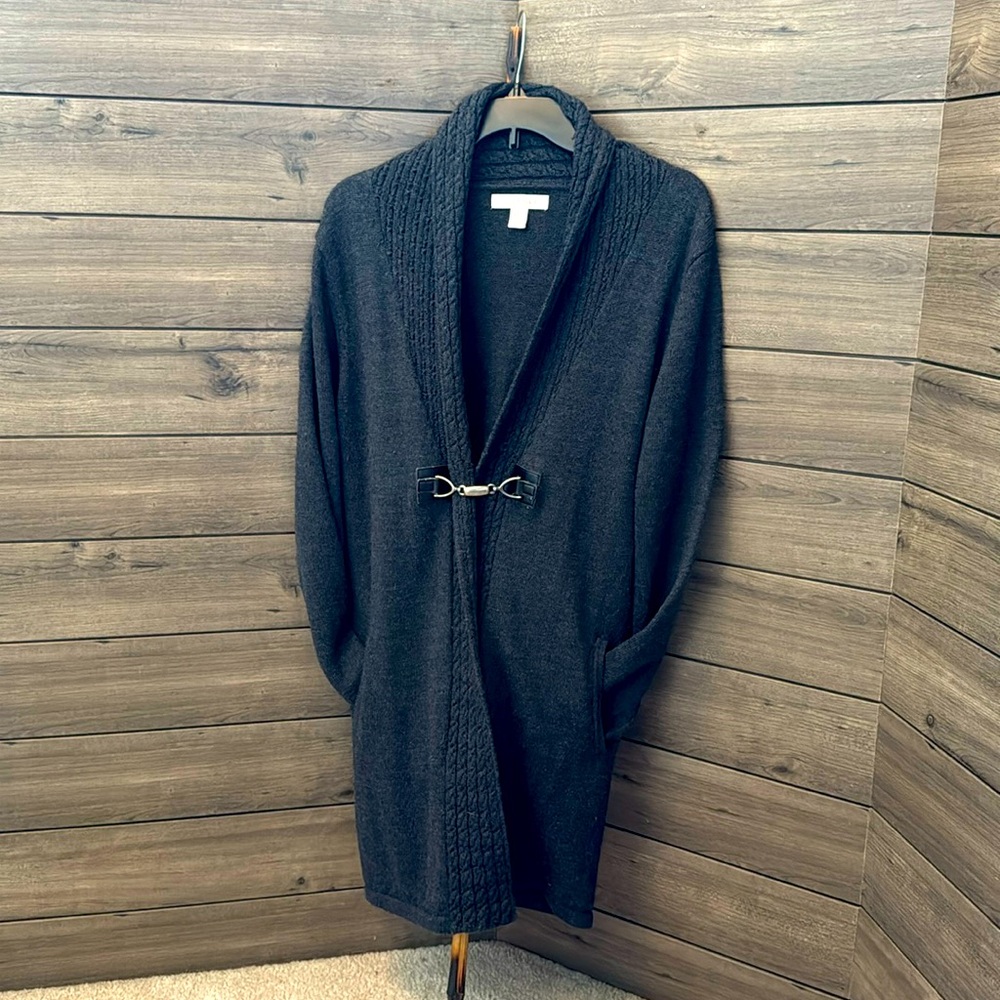 Ellen Tracy black cardigan sweater with leather buckle accessory. Size XL